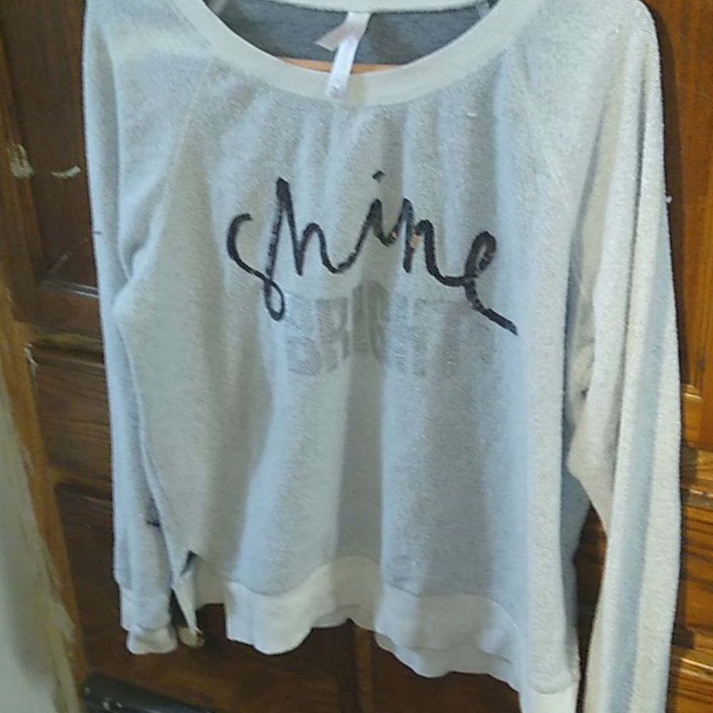 Long sleeve shirt